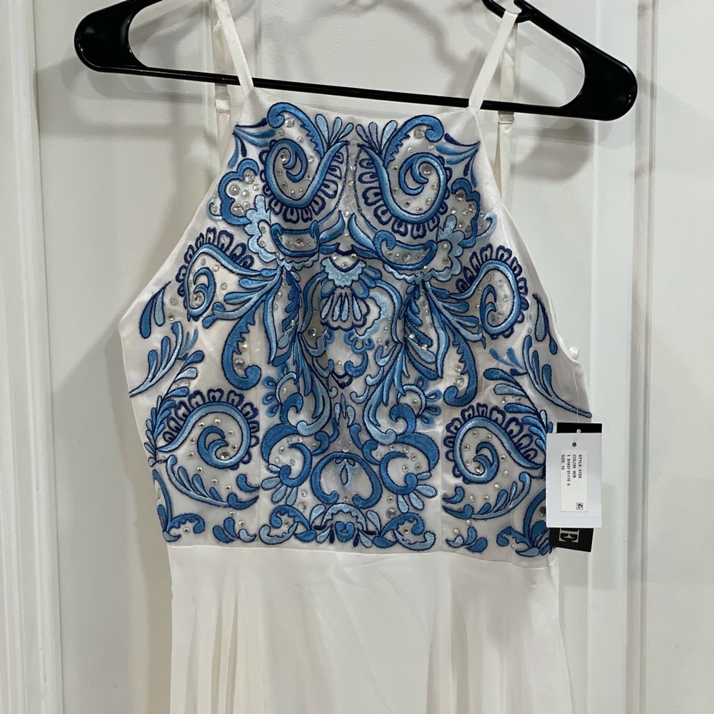 Xscape evening dress in the color white and blue, size 10, new with tags